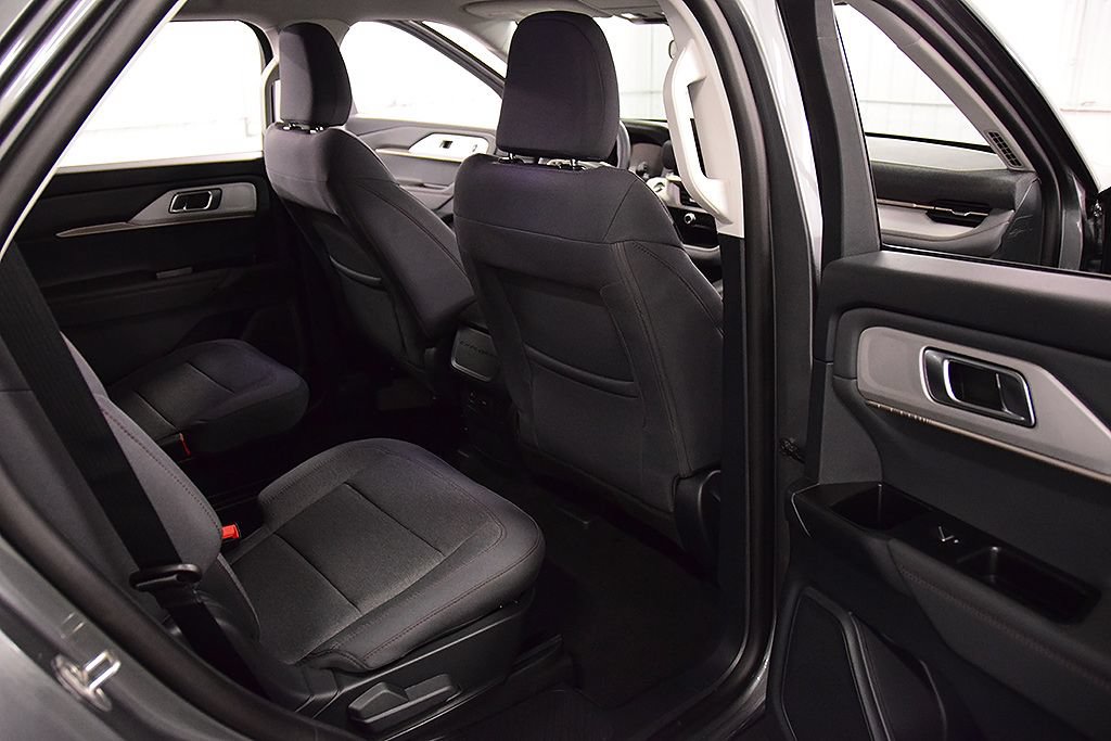 New 2026 Ford Explorer Active AWD/4WD image 31