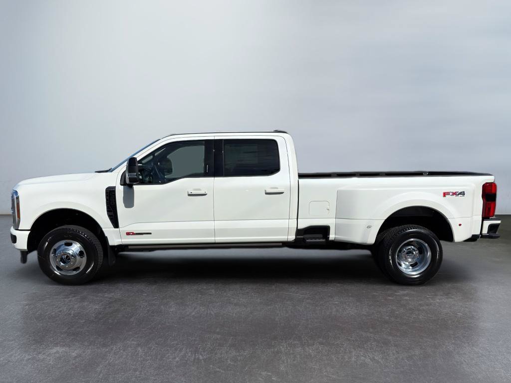 New 2026 Ford F350 Platinum AWD/4WD image 2