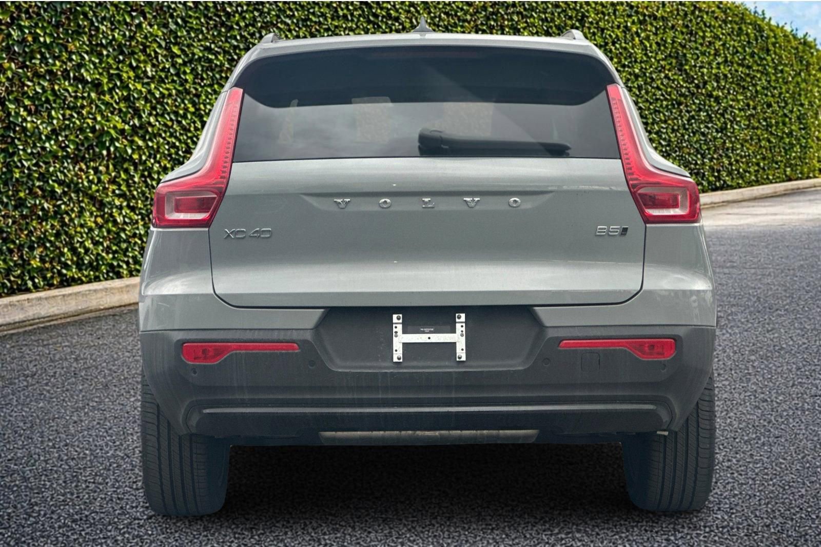 New 2026 Volvo XC40 B5 Plus w/ Protection Package Premier AWD/4WD image 5
