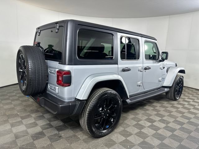 Used 2023 Jeep Wrangler Unlimited Sahara w/ Cold Weather Group image 3