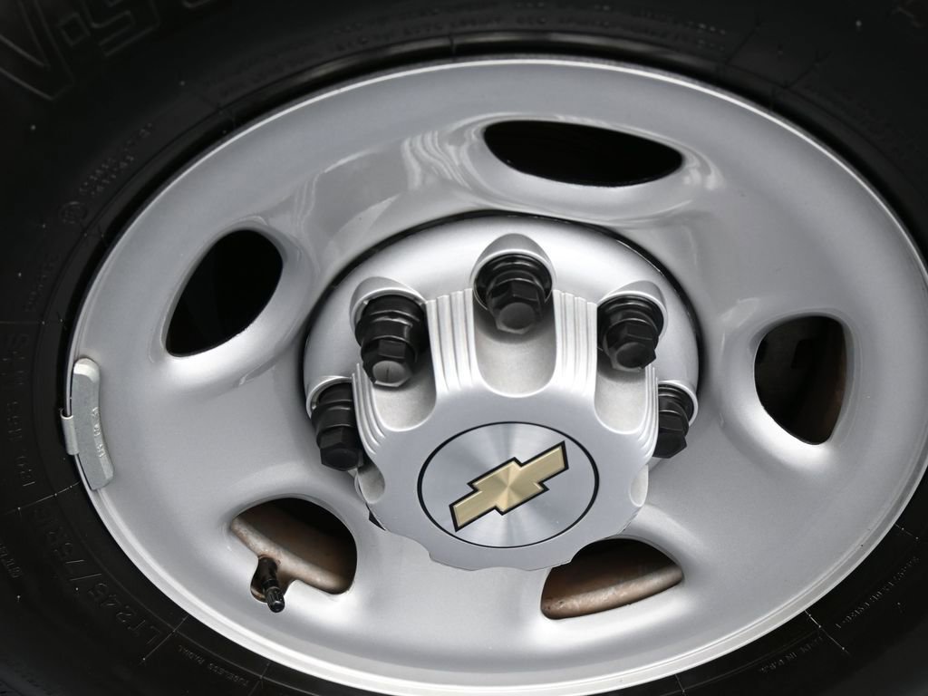 Used 2024 Chevrolet Express 2500 w/ Driver Convenience Package image 35