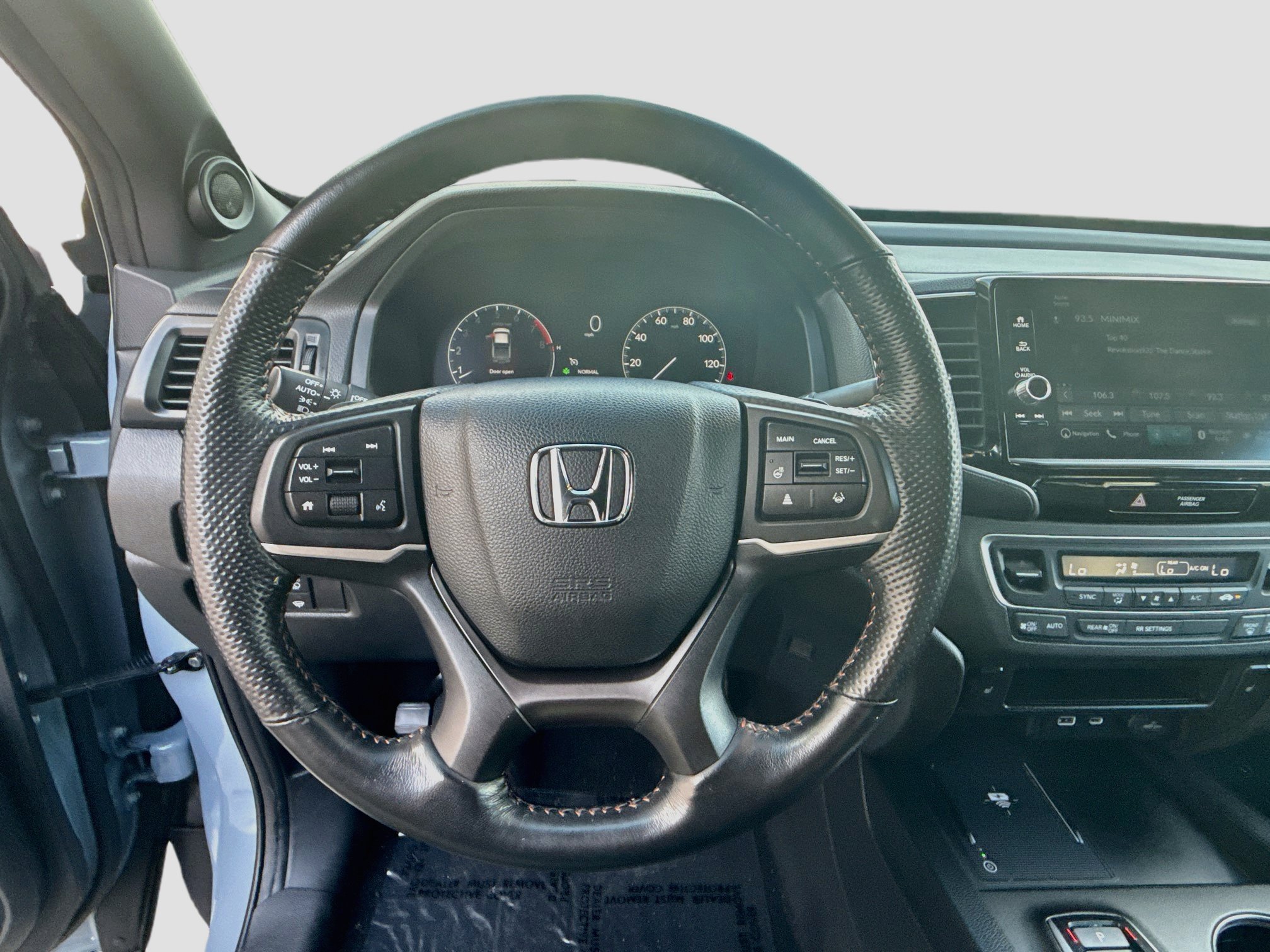 Used 2024 Honda Ridgeline TrailSport image 10