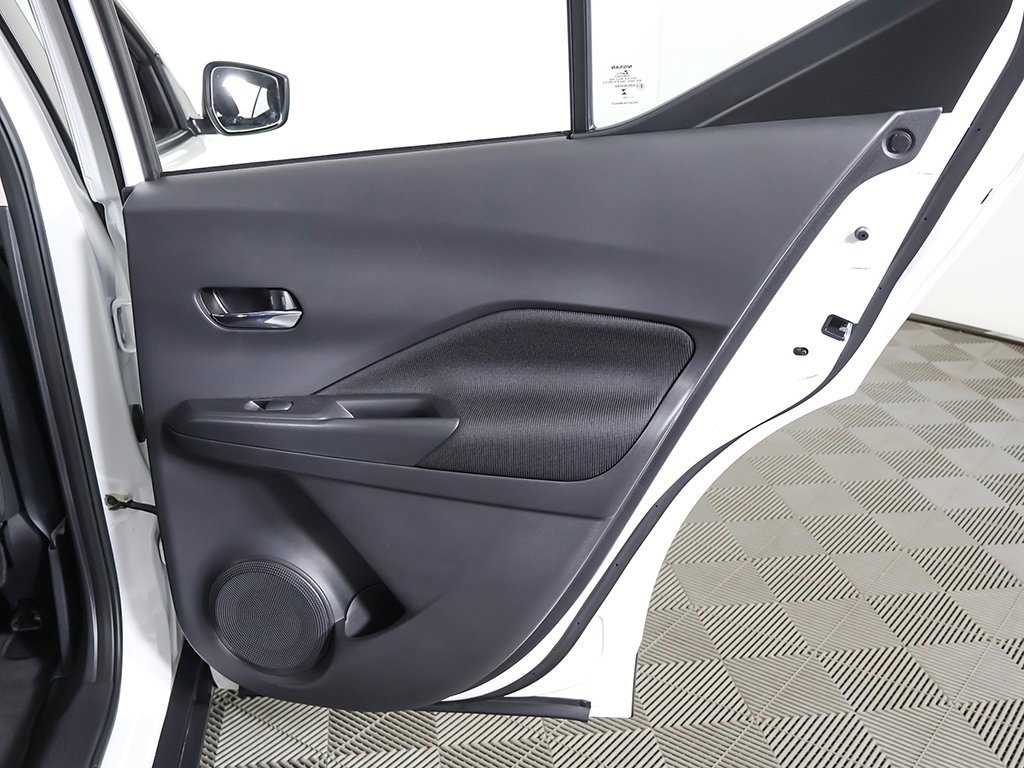 Used 2023 Nissan Kicks SV image 23