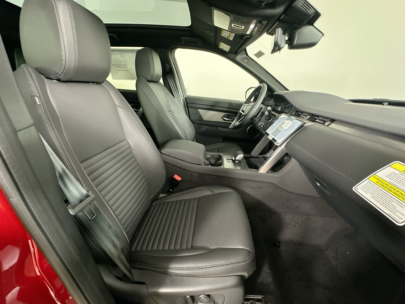 New 2026 Land Rover Discovery Sport Landmark AWD/4WD image 43