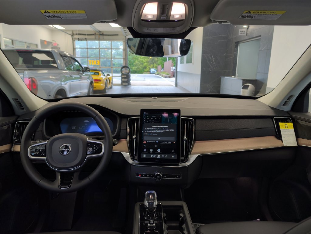 New 2026 Volvo XC90 B6 Plus w/ Protection Package Premier AWD/4WD image 14