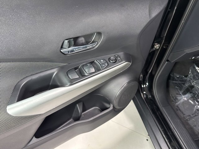 Used 2020 Nissan Kicks SV image 7