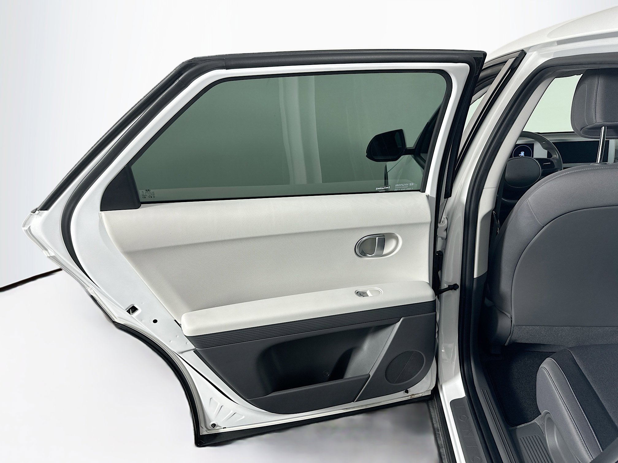 Used 2024 Hyundai Ioniq 5 SEL RWD image 26