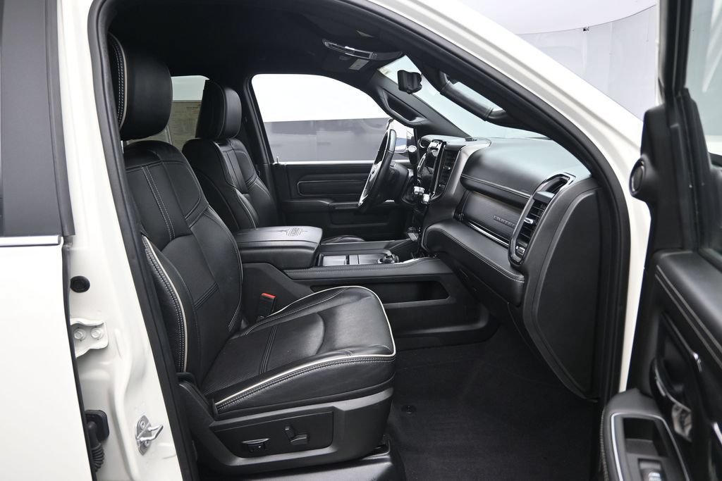 Used 2022 RAM 2500 Limited AWD/4WD image 30