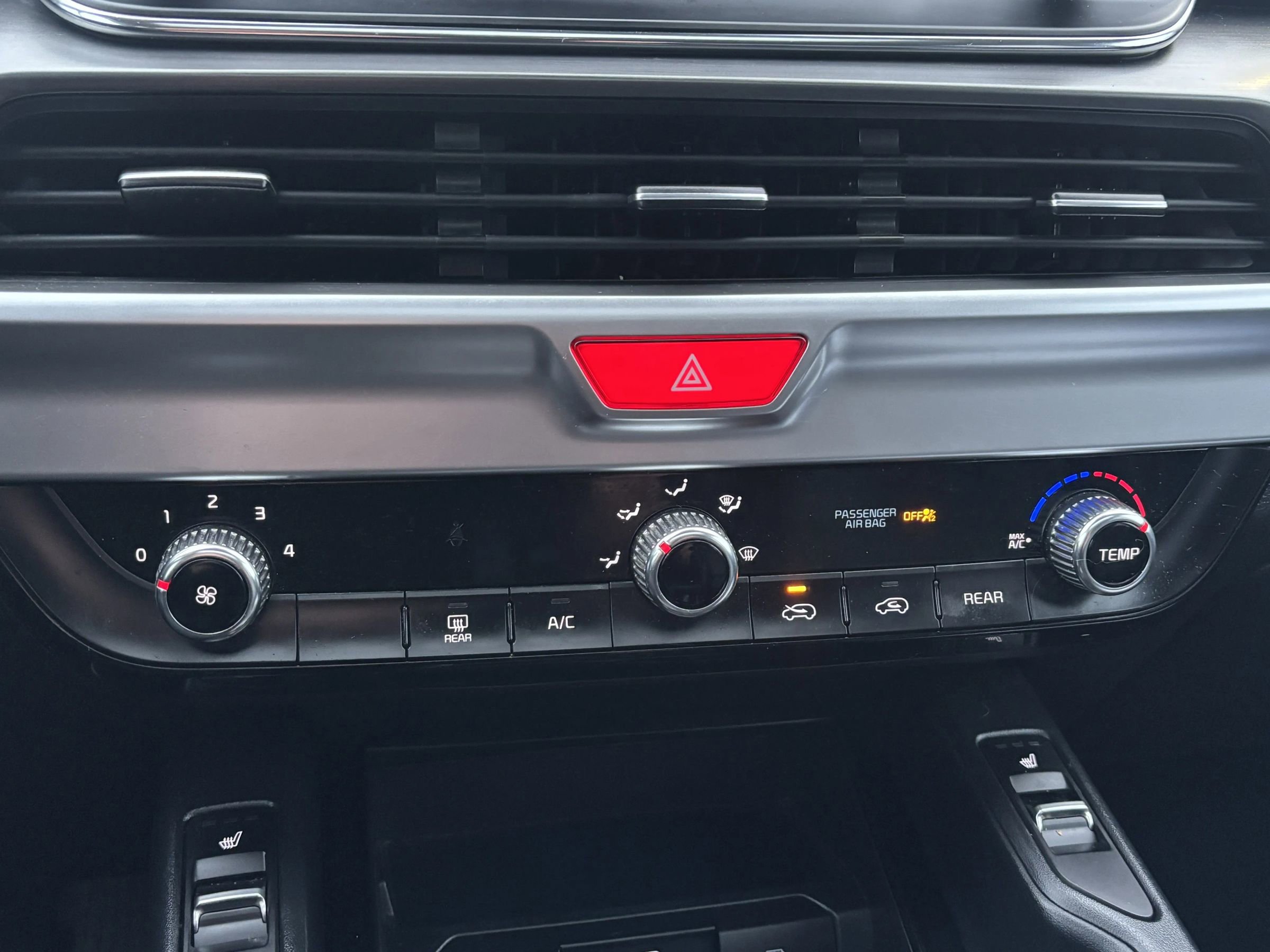 Used 2020 Kia Telluride S image 23