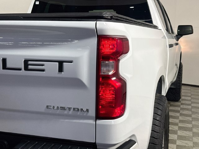 Used 2023 Chevrolet Silverado 1500 Custom RWD image 32