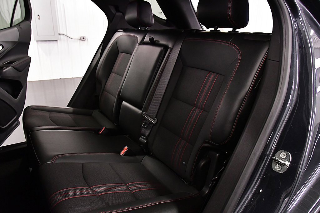 Used 2023 Chevrolet Equinox RS image 28
