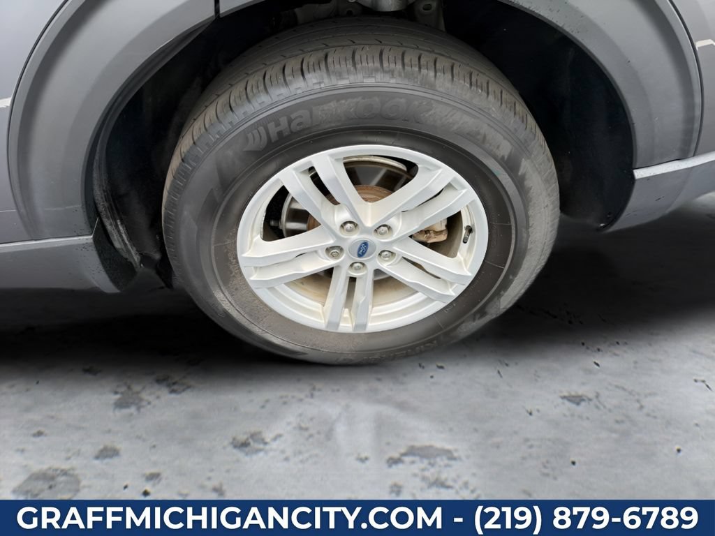 Used 2022 Ford Explorer XLT w/ Equipment Group 202A AWD/4WD image 39
