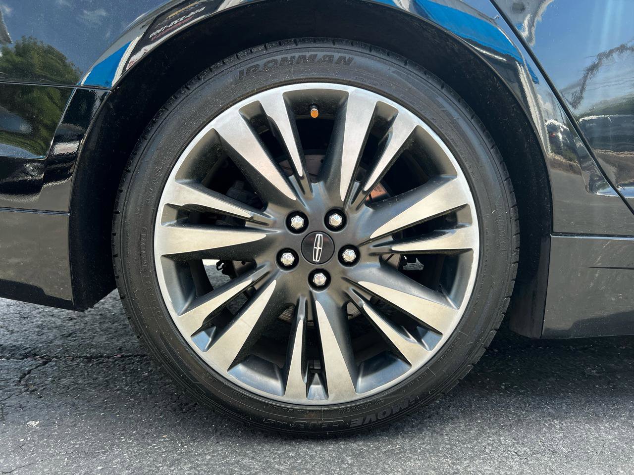 Used 2018 Lincoln MKZ Select w/ Select Plus Package AWD/4WD image 29