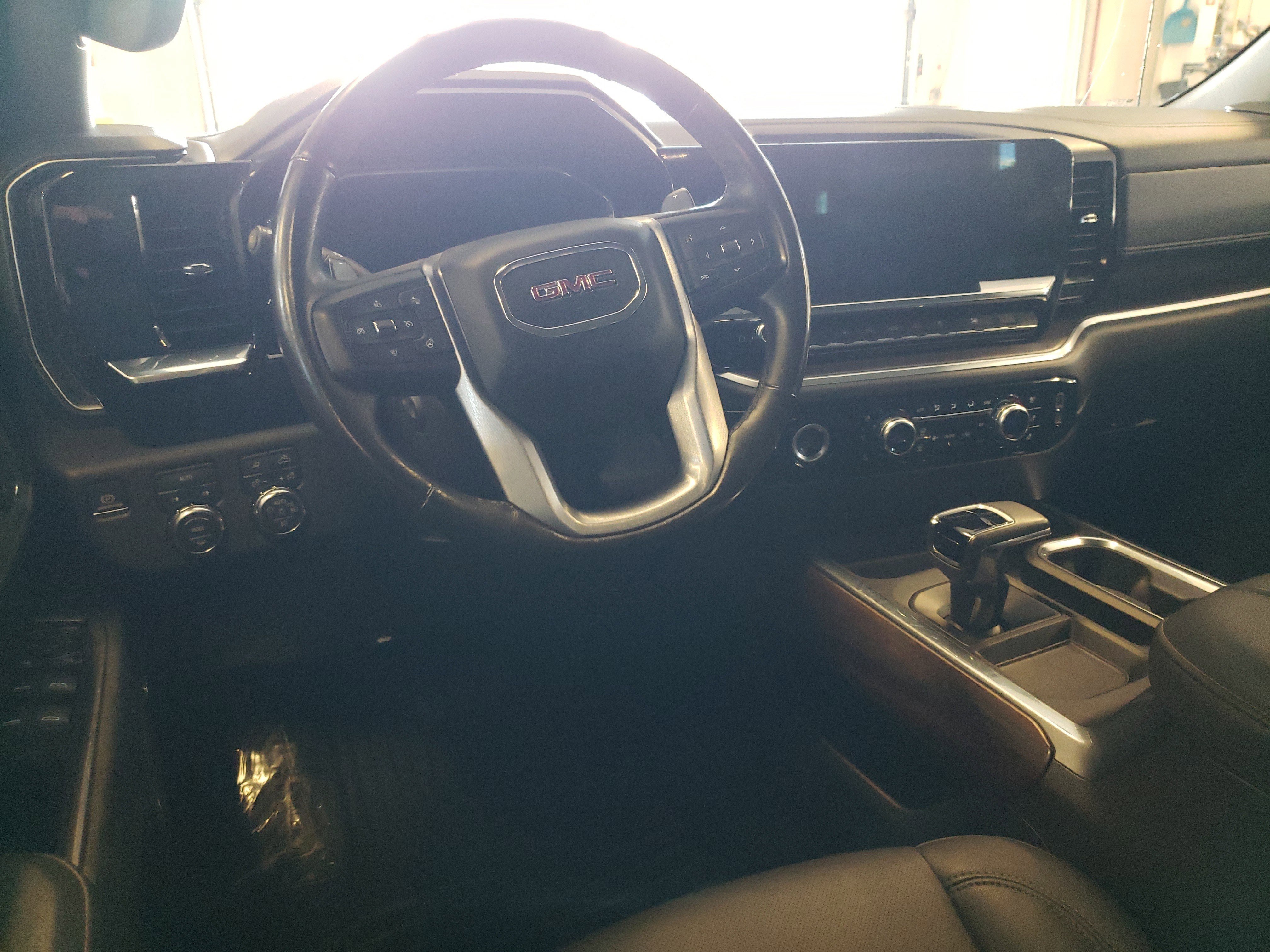 Certified 2022 GMC Sierra 1500 SLT w/ SLT Convenience Package image 14