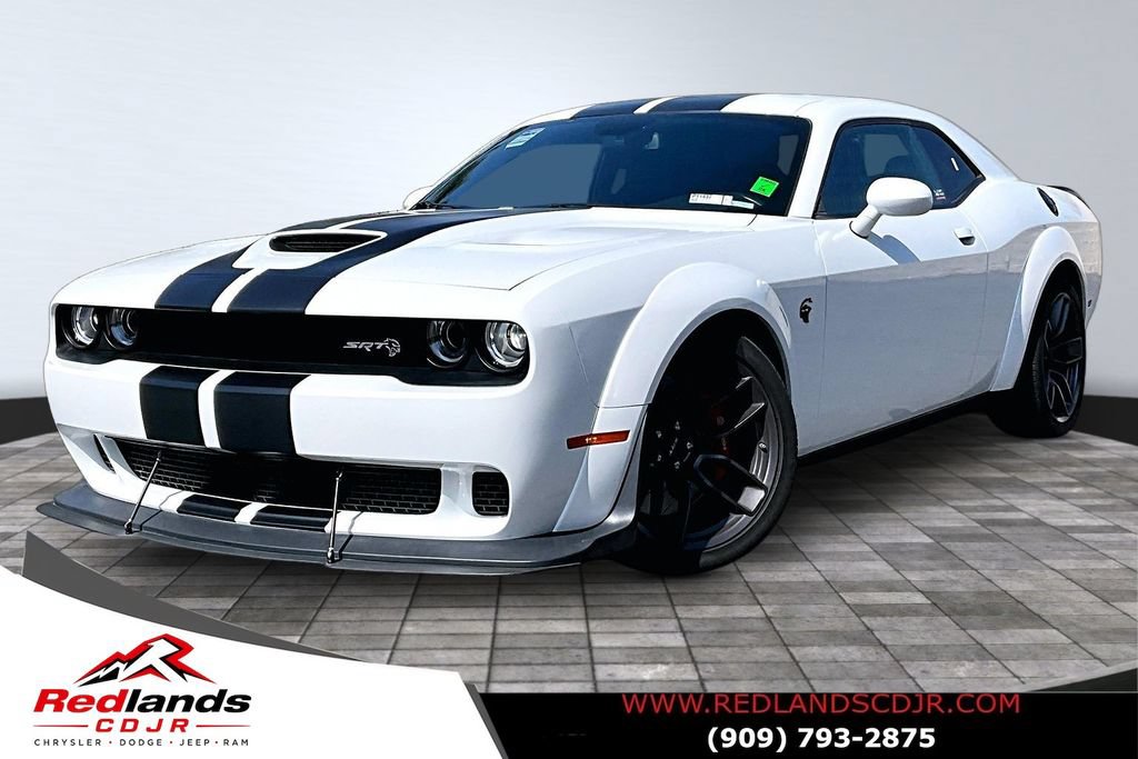Used 2018 Dodge Challenger SRT Hellcat RWD image 1
