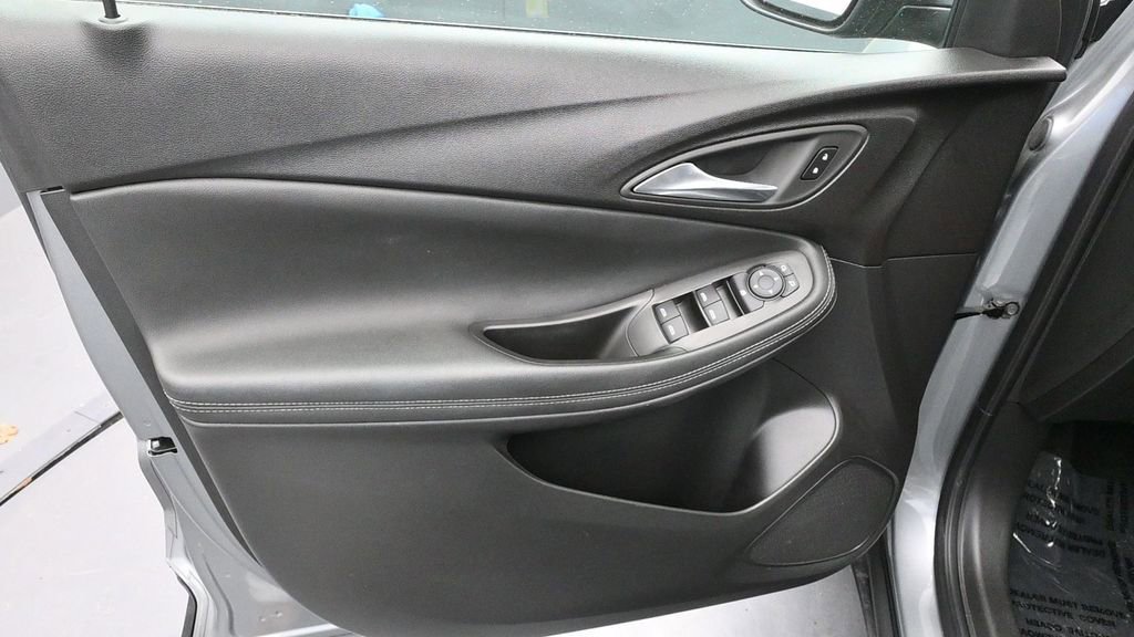 Used 2025 Buick Encore GX Preferred FWD image 15