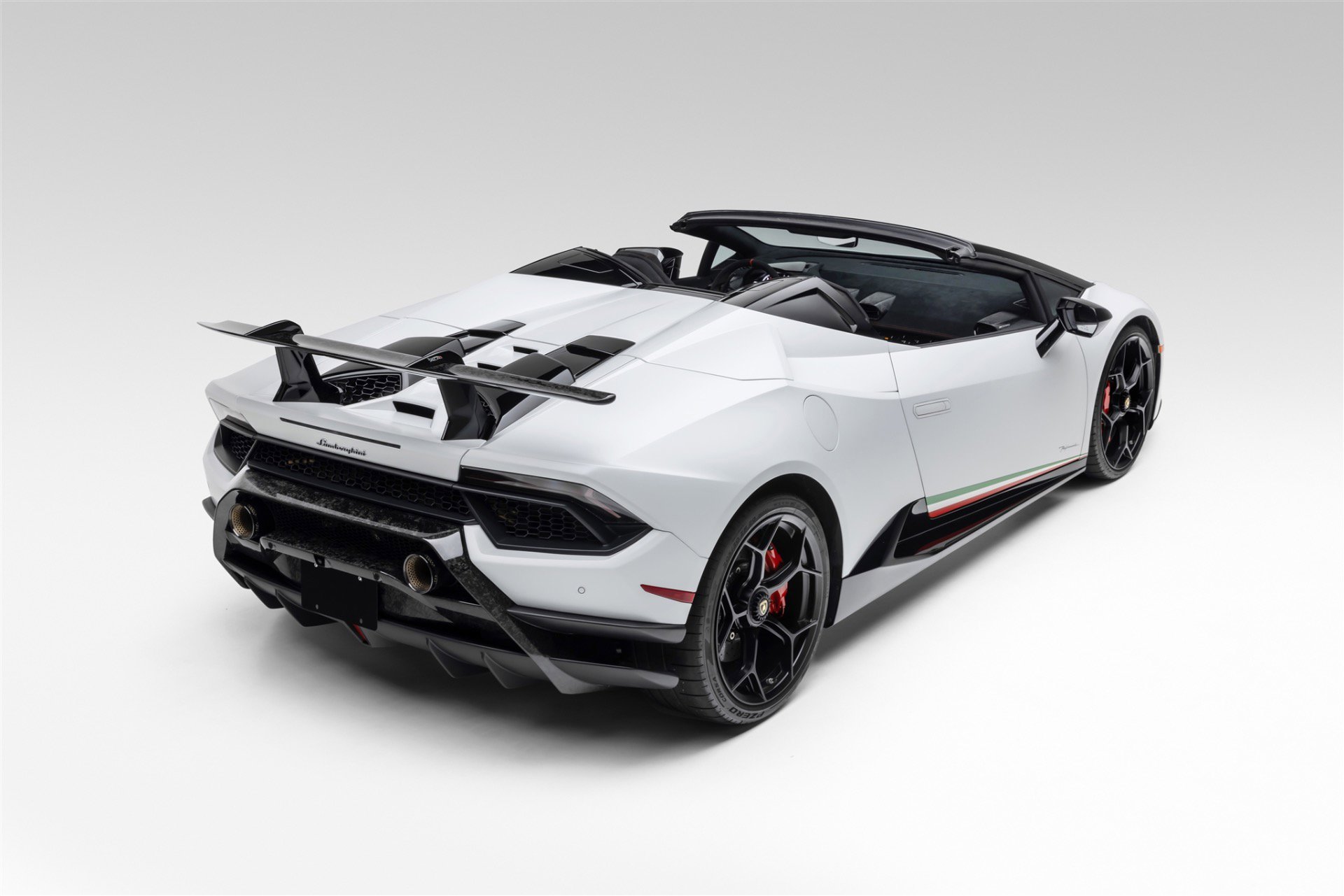 Used 2019 Lamborghini Huracan Performante image 24