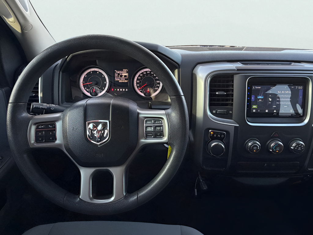 Used 2022 RAM 1500 Classic SLT RWD image 17