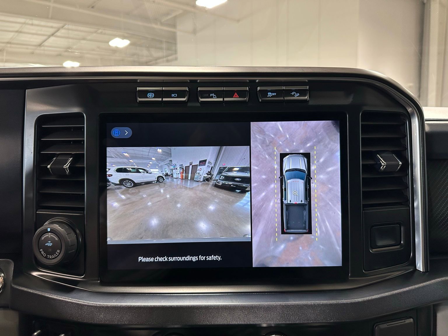 Used 2024 Ford F250 Limited w/ FX4 Off-Road Package image 37