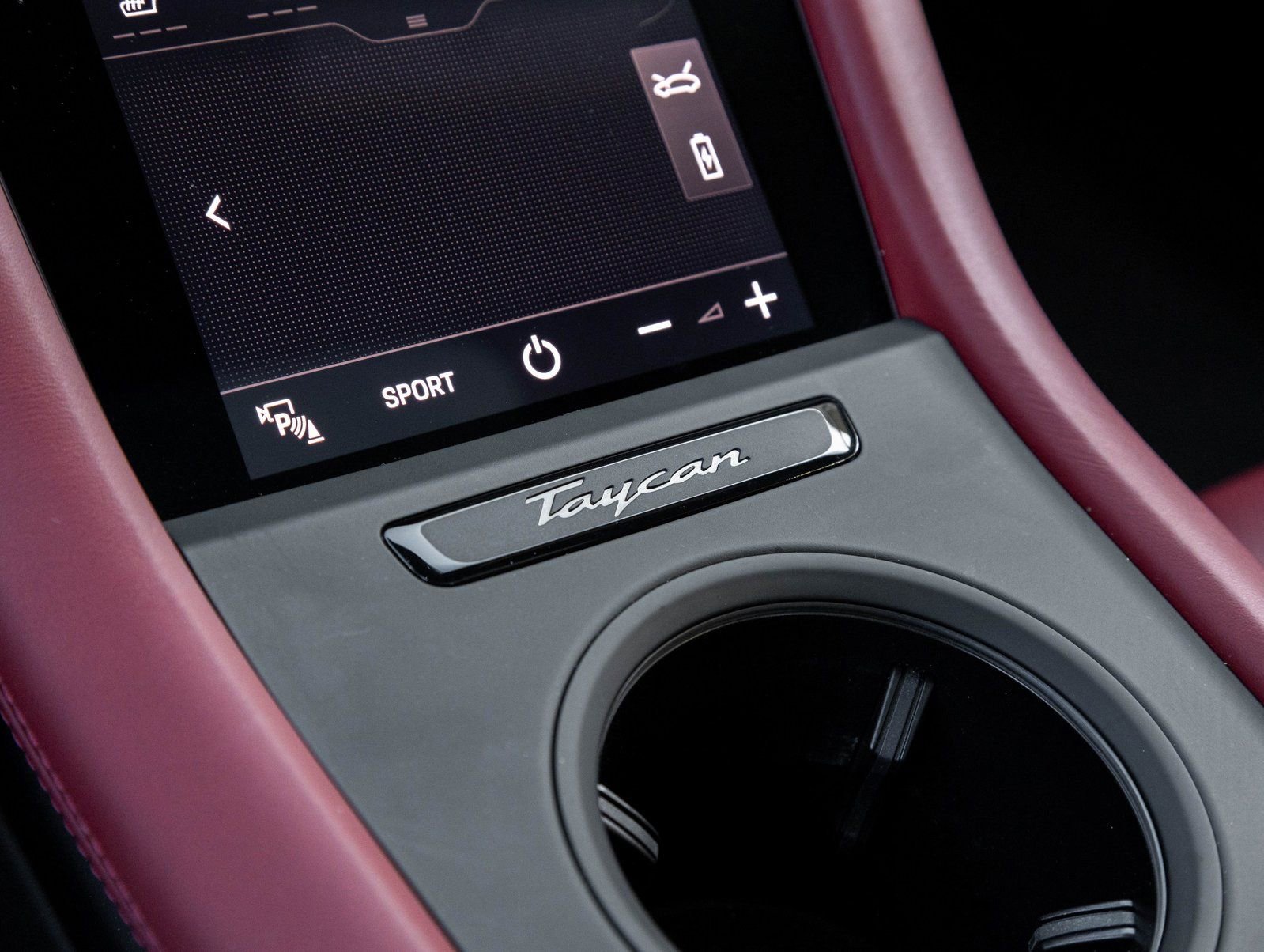 Certified 2024 Porsche Taycan 4S image 27