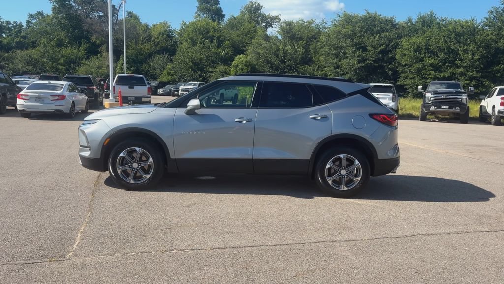 Used 2024 Chevrolet Blazer LT w/ Convenience Package FWD image 5