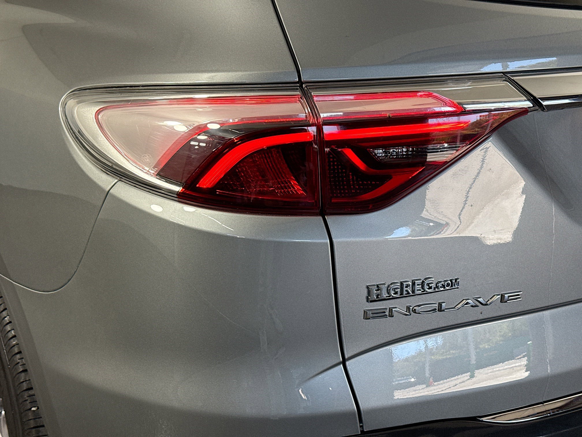 Used 2024 Buick Enclave Essence FWD image 36