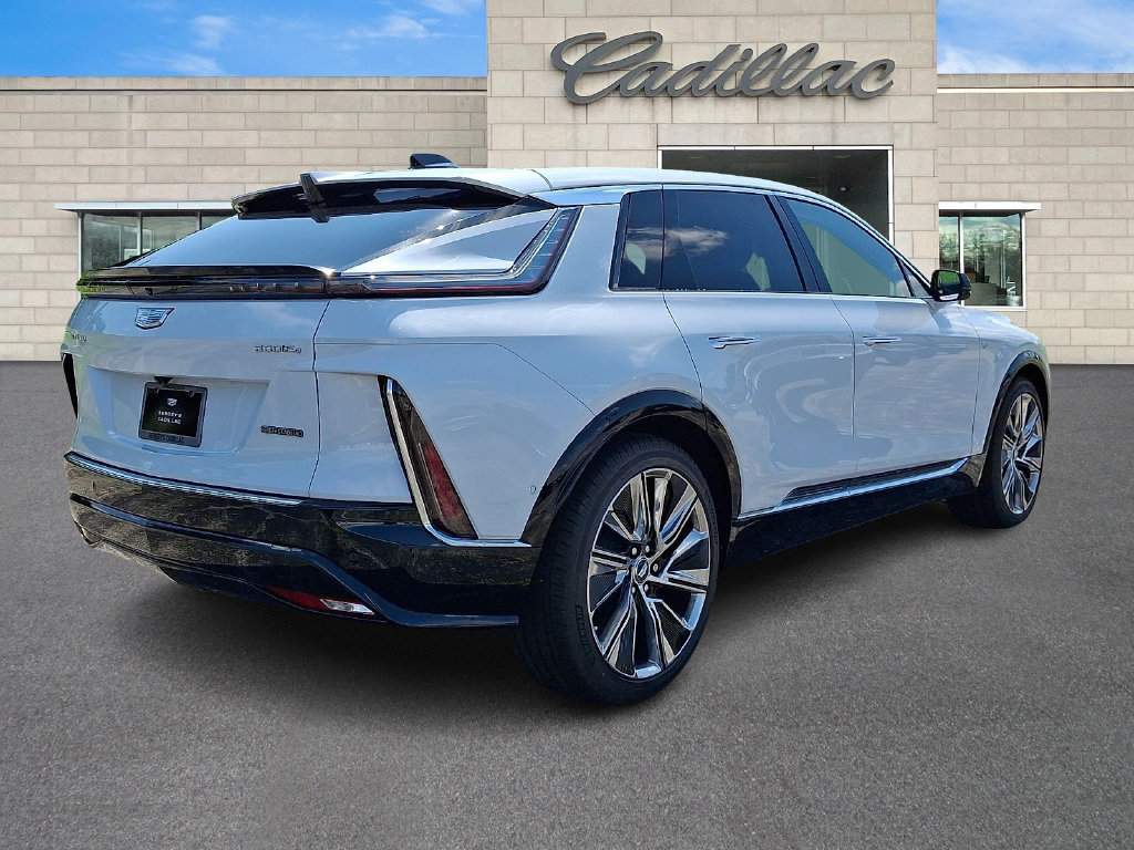 New 2026 Cadillac Lyriq Signature Luxury w/ Nappa Leather Package AWD/4WD image 3