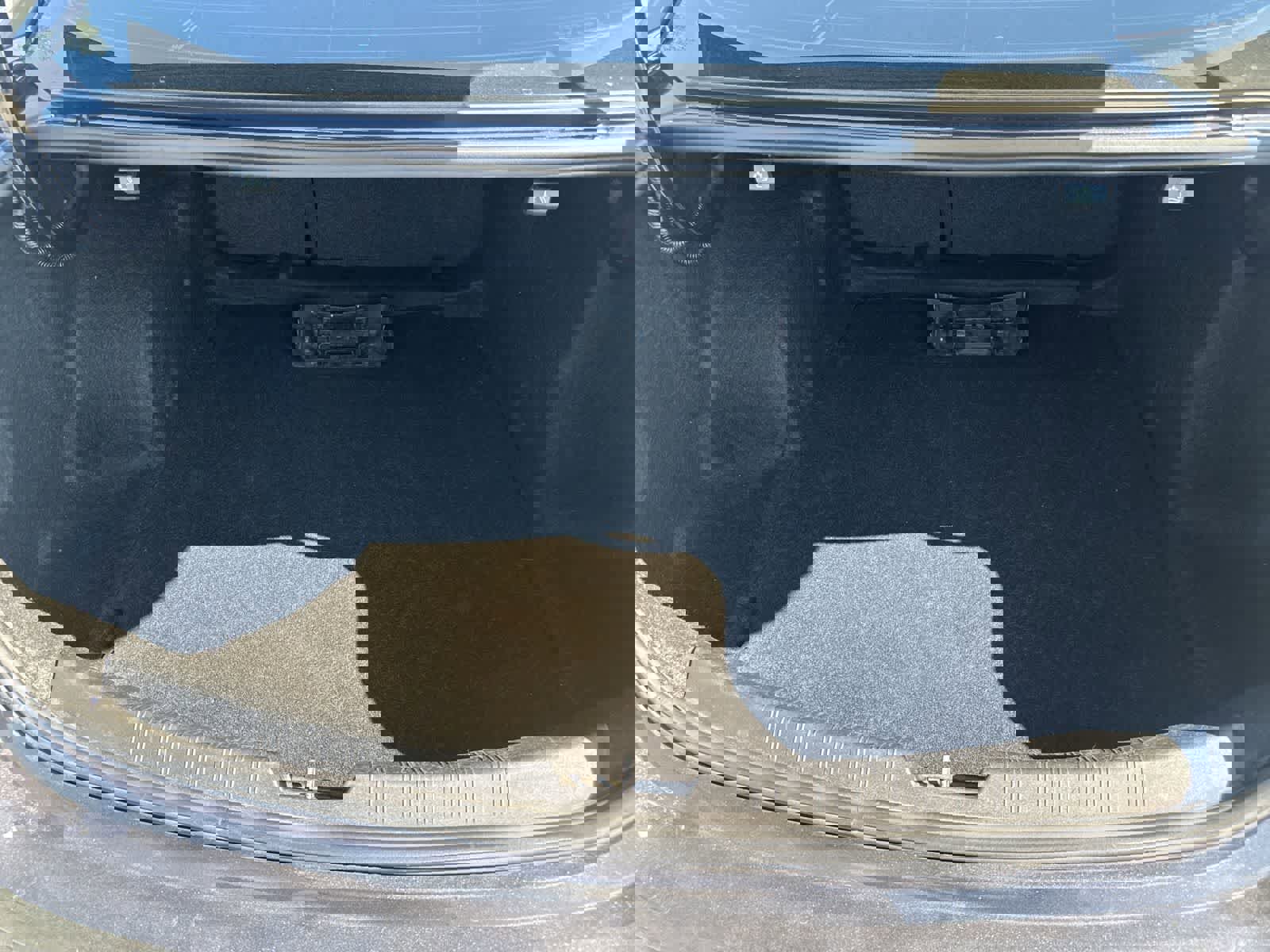 Used 2022 Chevrolet Malibu LT image 13