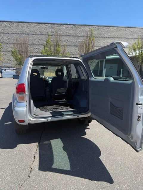 Used 2002 Toyota RAV4 4WD image 10
