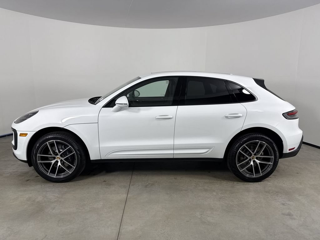 New 2026 Porsche Macan AWD/4WD image 2