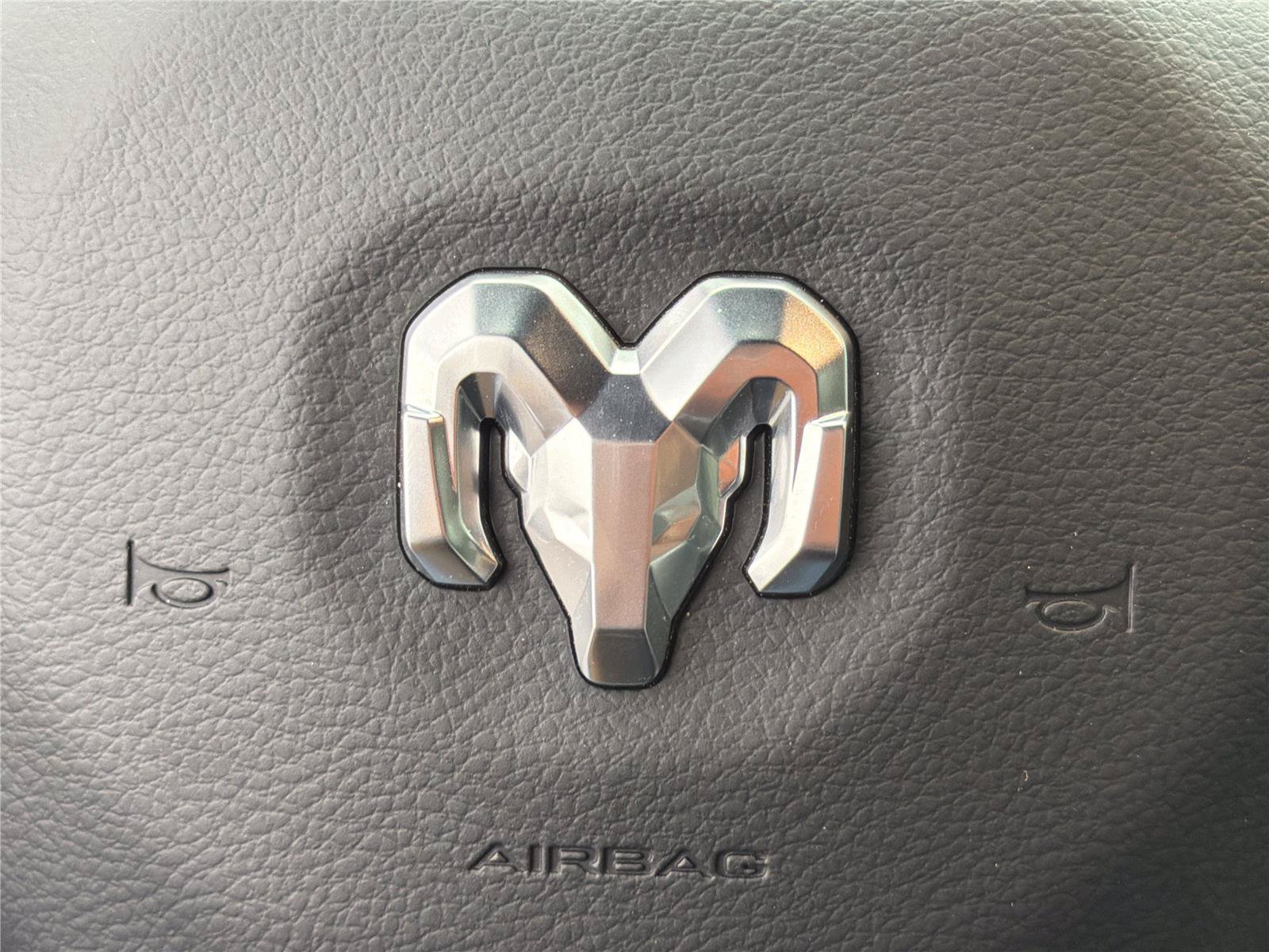 Used 2026 RAM 1500 Laramie AWD/4WD image 23