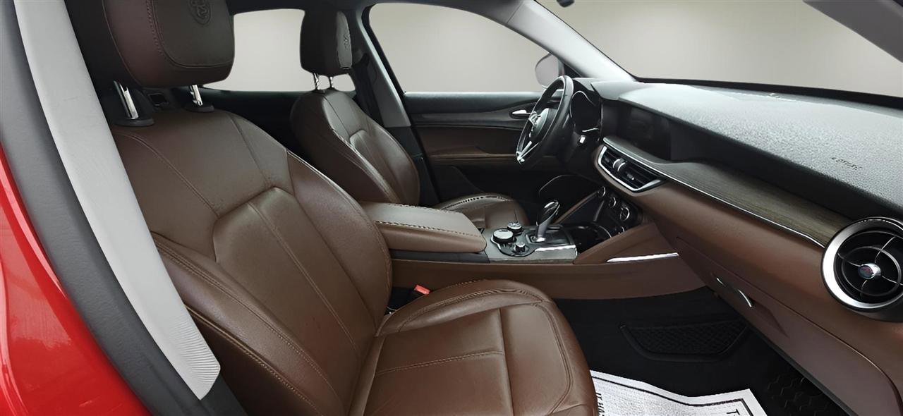 Used 2018 Alfa Romeo Stelvio Ti AWD/4WD image 43