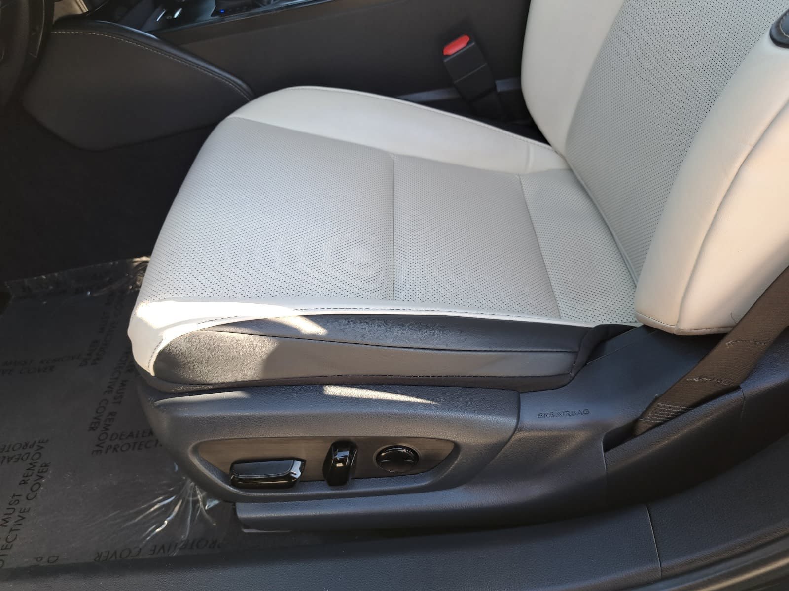Used 2024 Lexus ES 350 w/ Premium Package FWD image 30