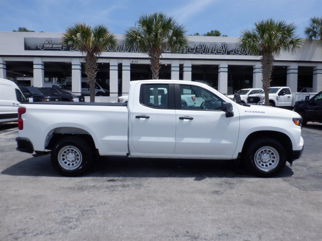 Used 2024 Chevrolet Silverado 1500 W/T RWD video 1
