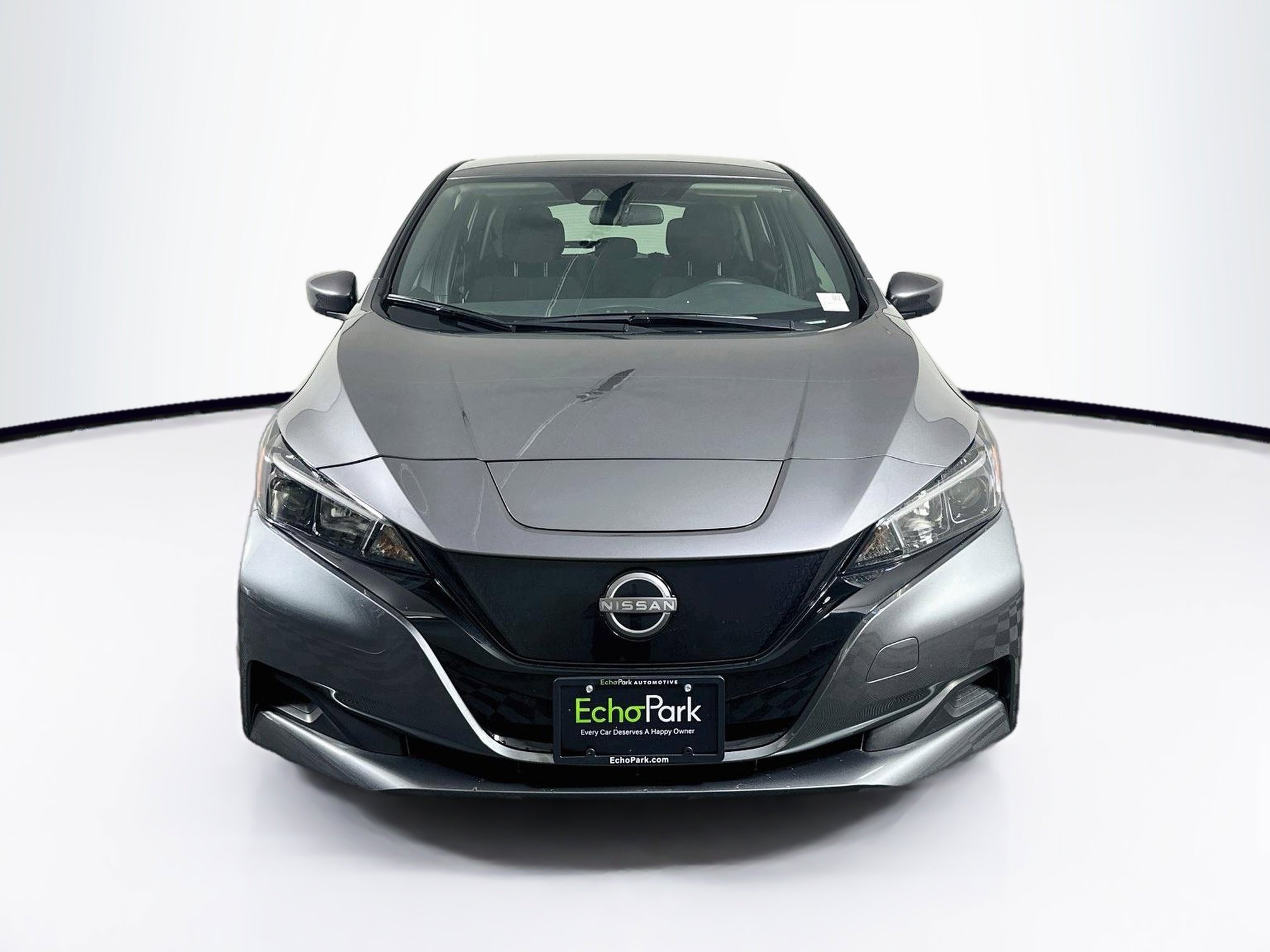 Used 2024 Nissan Leaf S FWD image 2