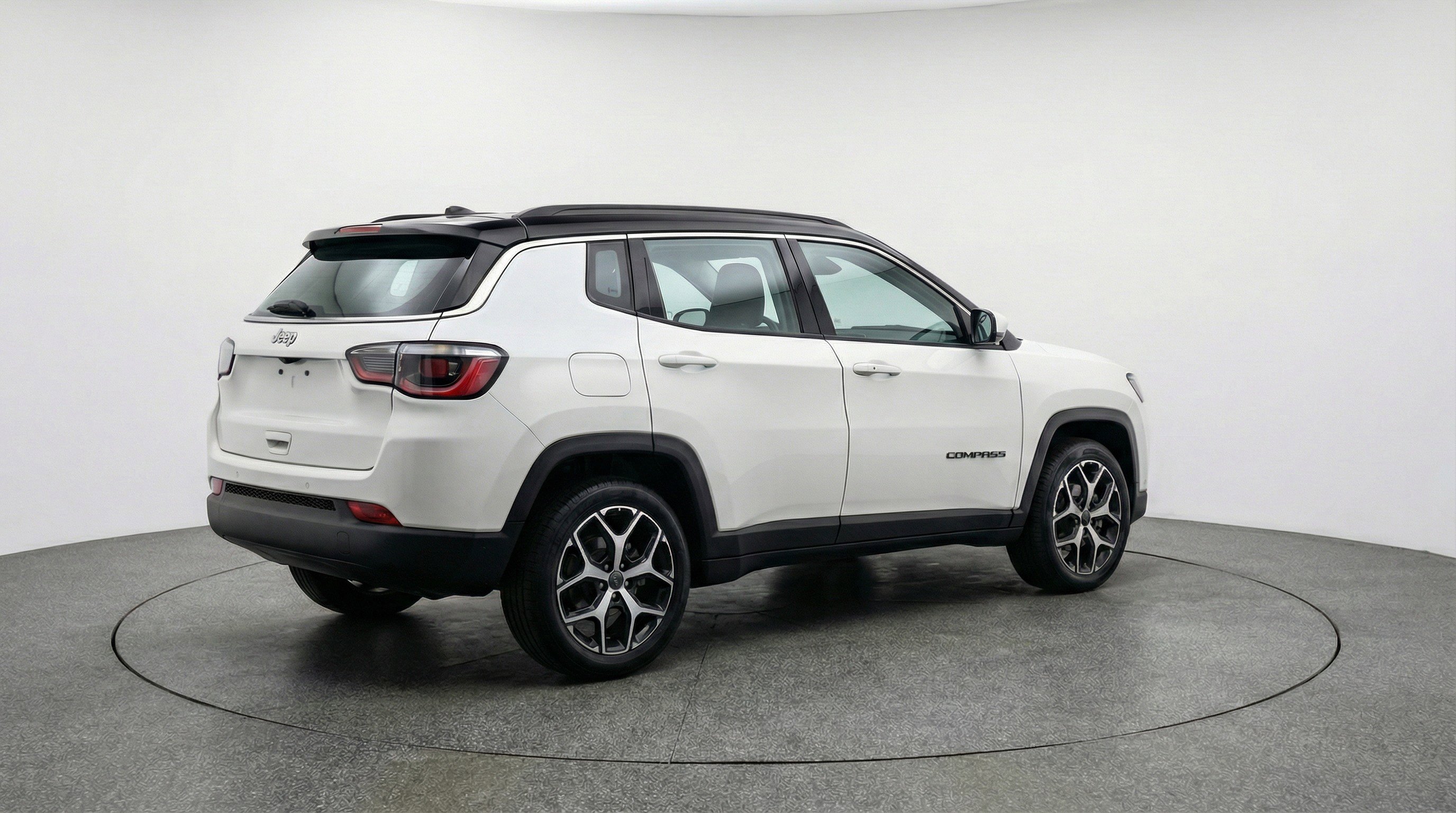 Used 2025 Jeep Compass Limited AWD/4WD image 9