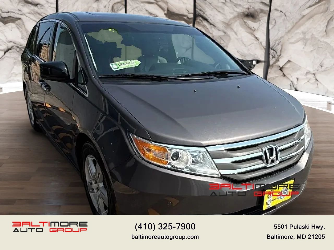 Used 2012 Honda Odyssey Touring Elite image 3