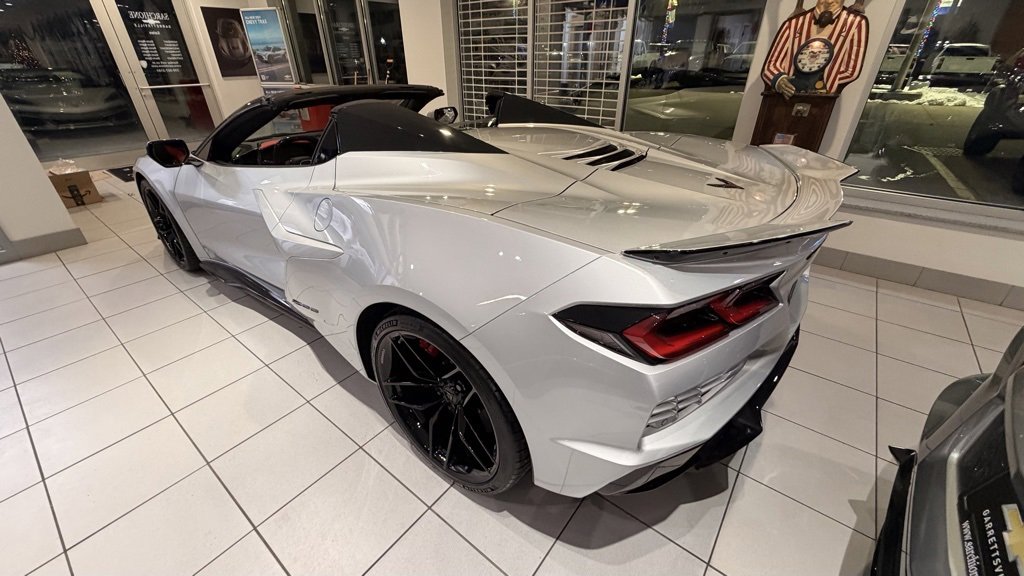 New 2026 Chevrolet Corvette Z06 w/ Stealth Interior Trim Package image 5