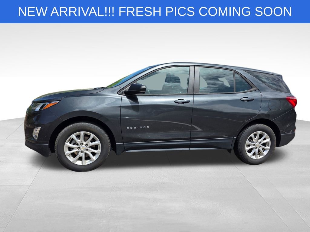 Used 2020 Chevrolet Equinox LS image 3