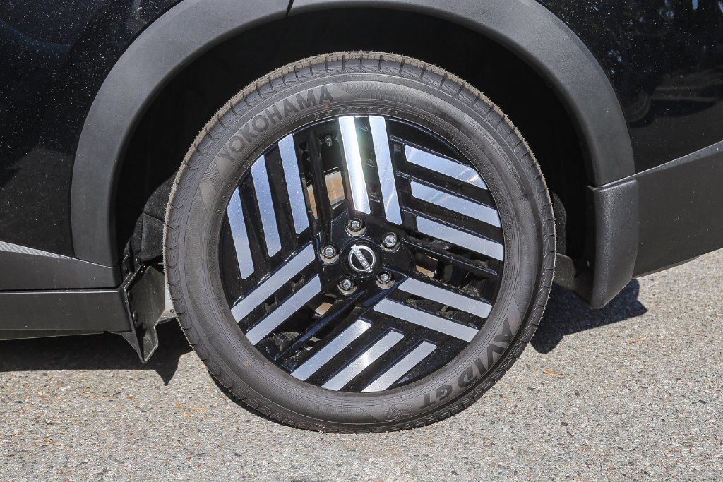 New 2026 Nissan Leaf SV+ w/ Floor Mat Package (SV+) FWD image 10