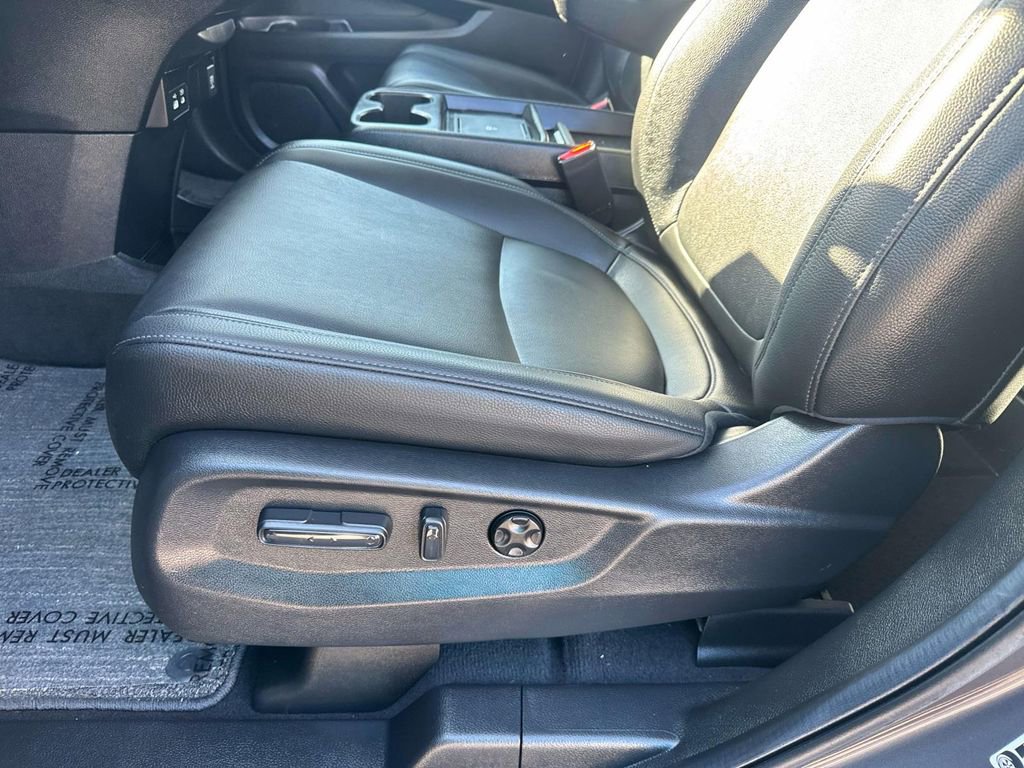 Used 2025 Honda Odyssey EX-L image 24