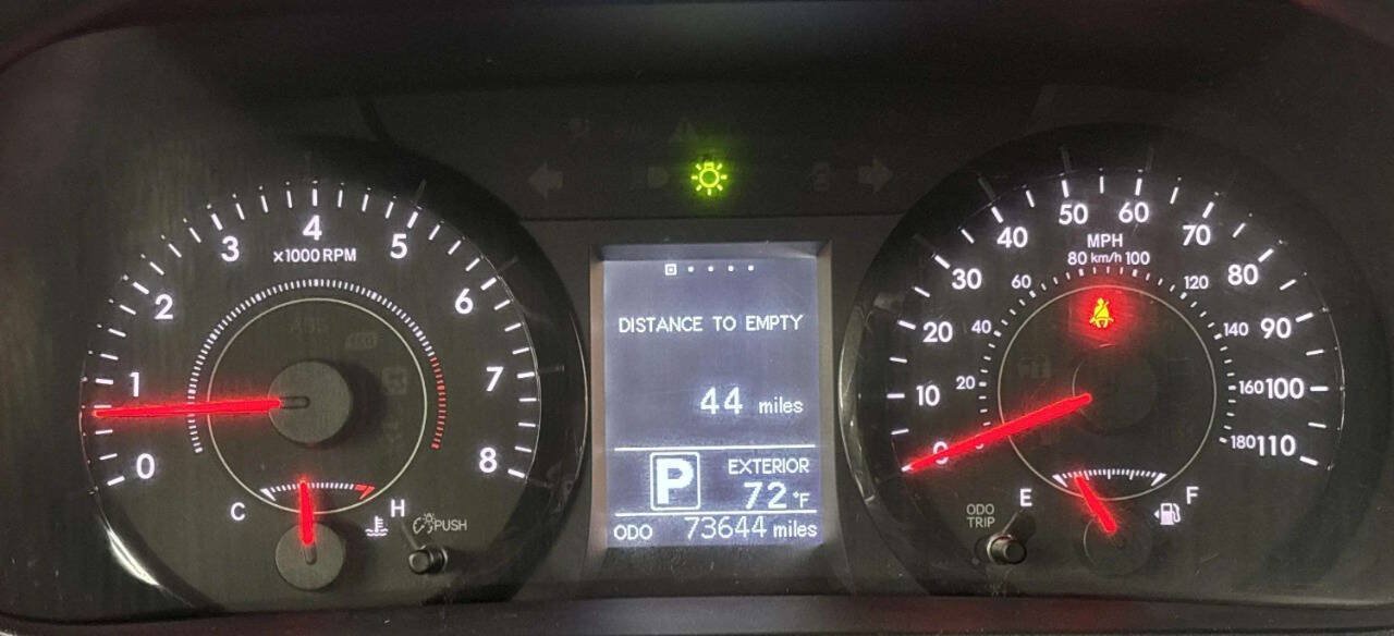 Used 2015 Toyota Sienna LE FWD image 37