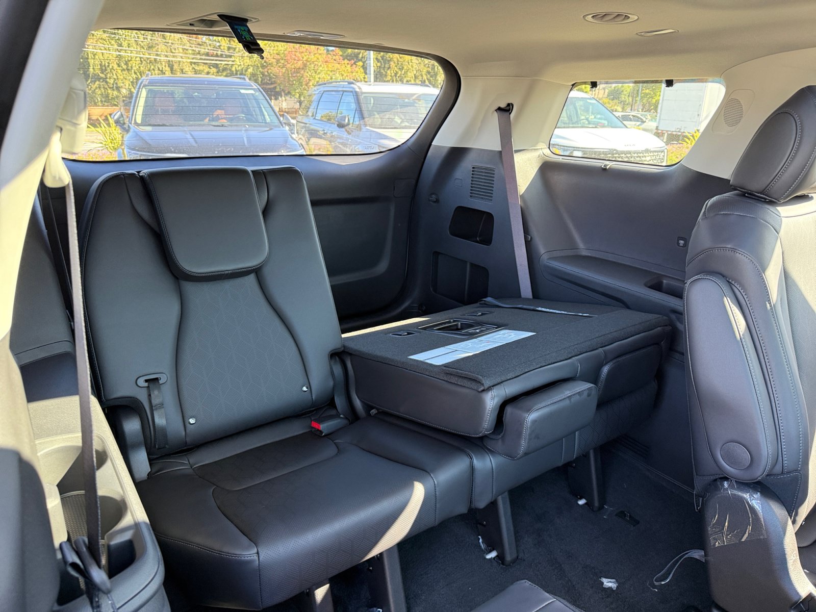 New 2027 Kia Carnival SX FWD image 20