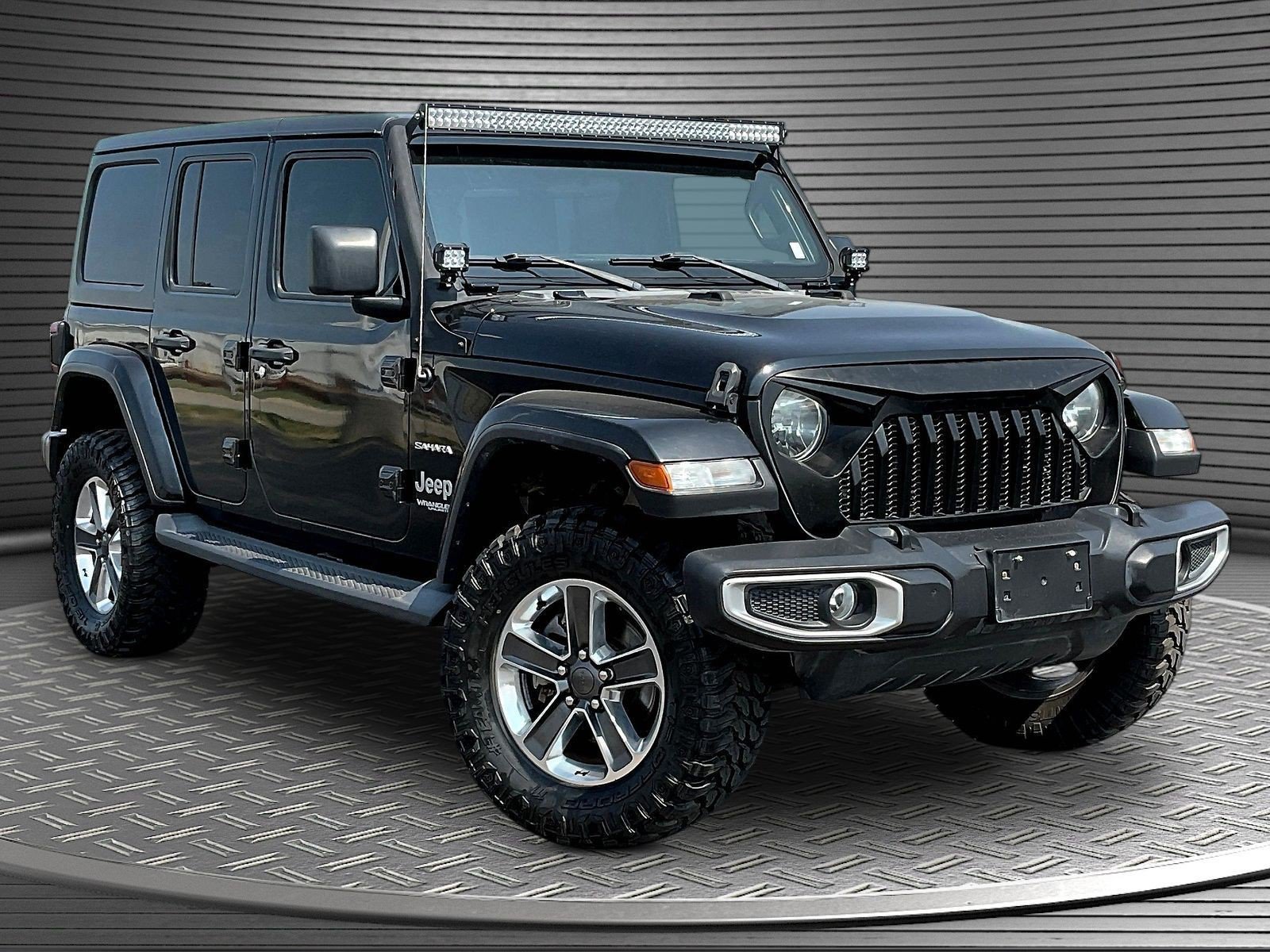Used 2019 Jeep Wrangler Unlimited Sahara AWD/4WD image 1