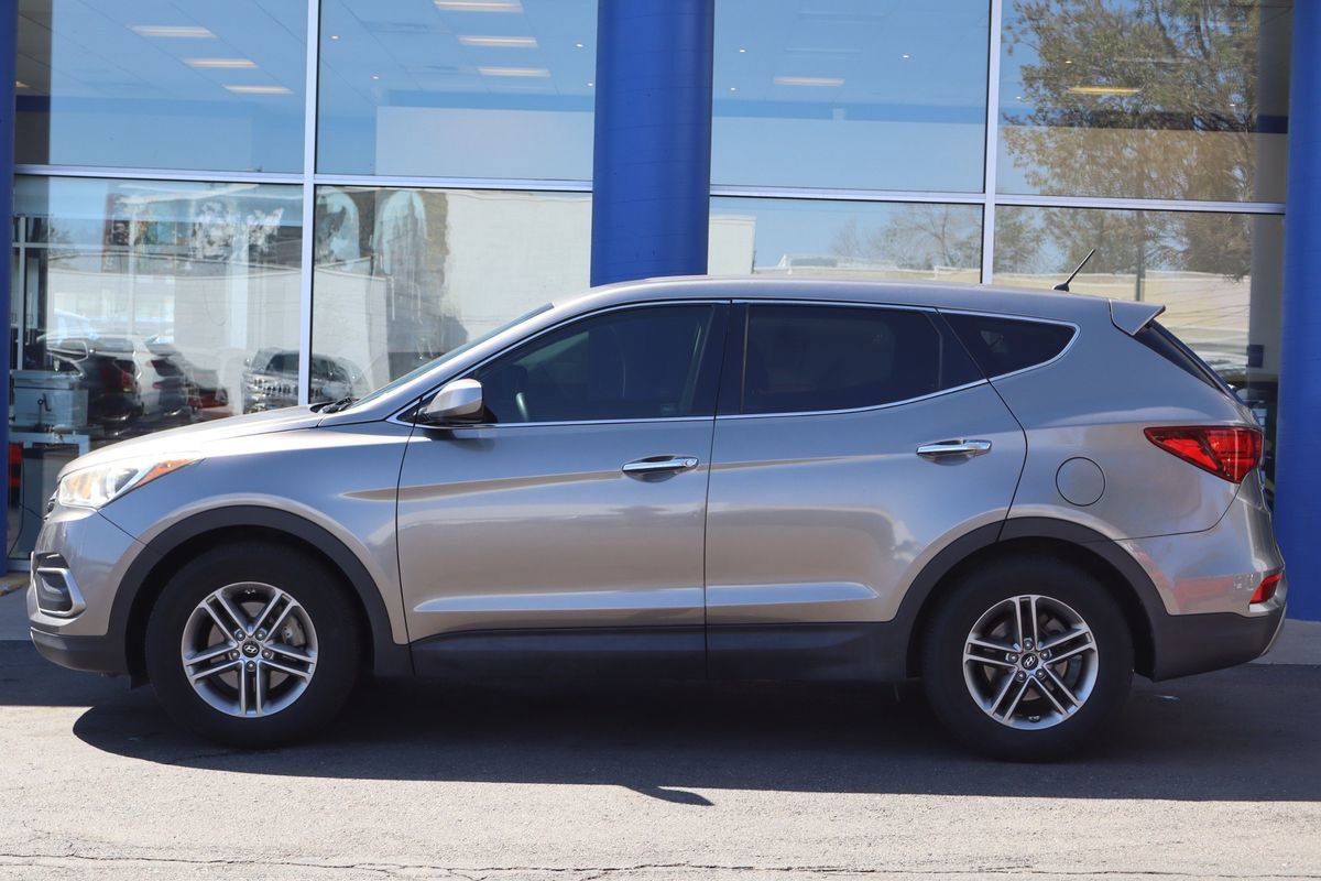Used 2018 Hyundai Santa Fe Sport AWD/4WD image 2