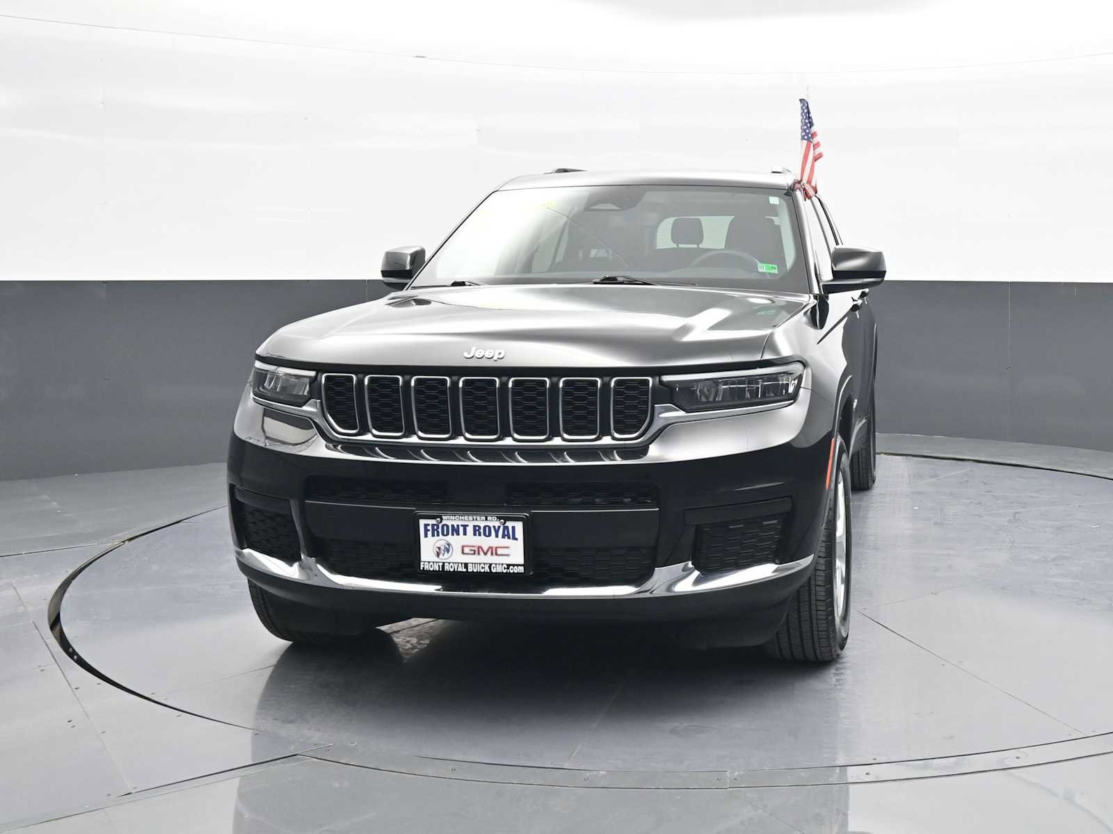 Used 2023 Jeep Grand Cherokee L Laredo image 5