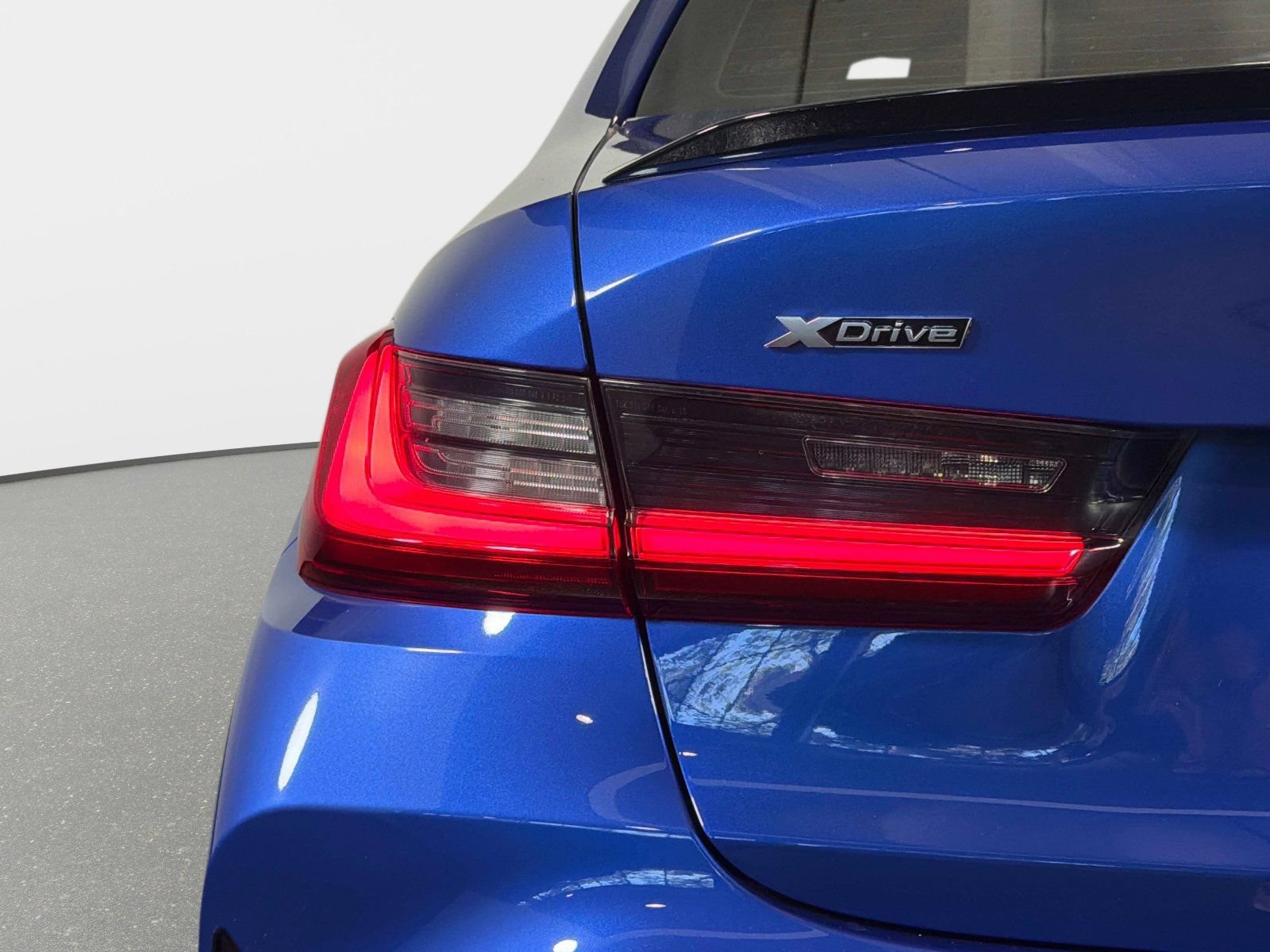 Used 2023 BMW M3 Competition AWD/4WD image 16