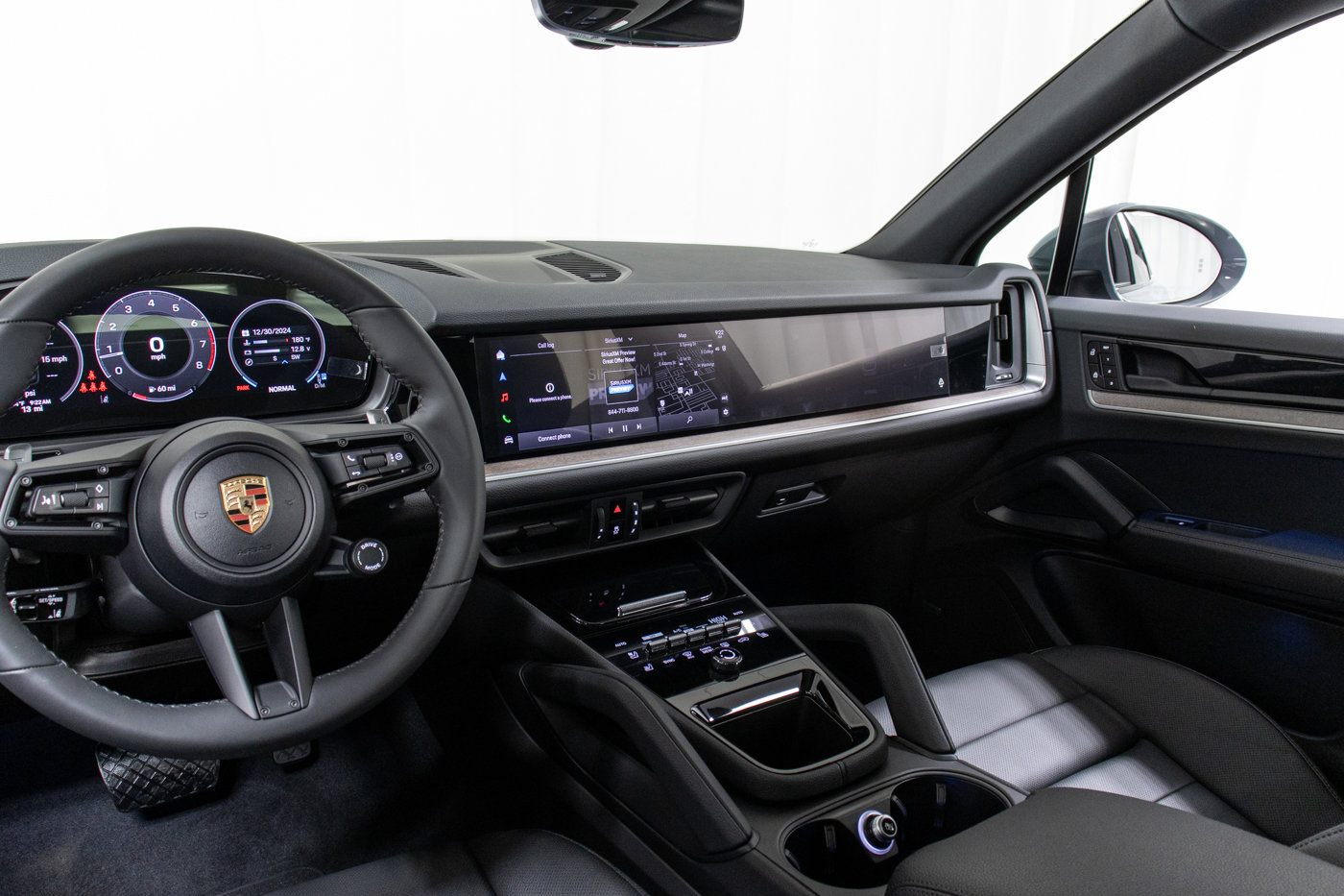 New 2025 Porsche Cayenne image 17