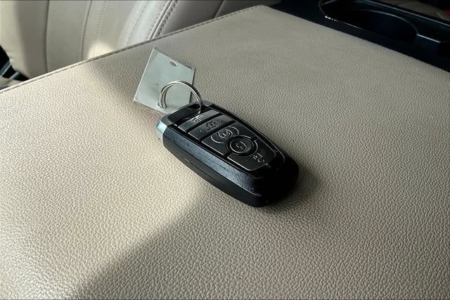 Used 2024 Ford Expedition Limited AWD/4WD image 36