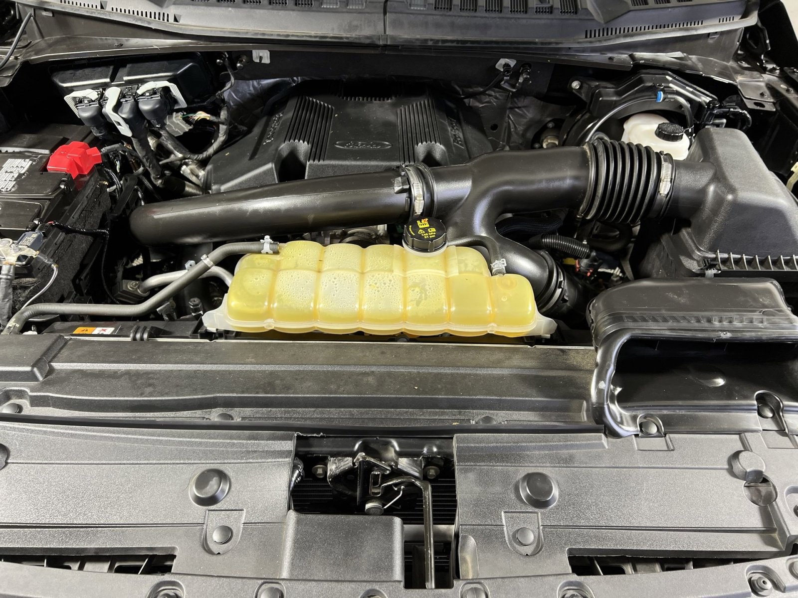 Used 2020 Ford F150 Platinum w/ Equipment Group 701A Luxury image 27